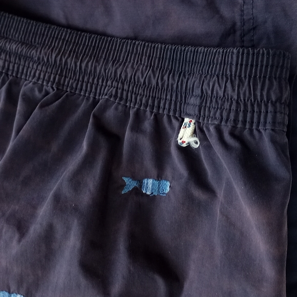 Tommy Hilfiger Whale Embroidered Pattern Short With Liner And Pockets - Picture 5 of 8